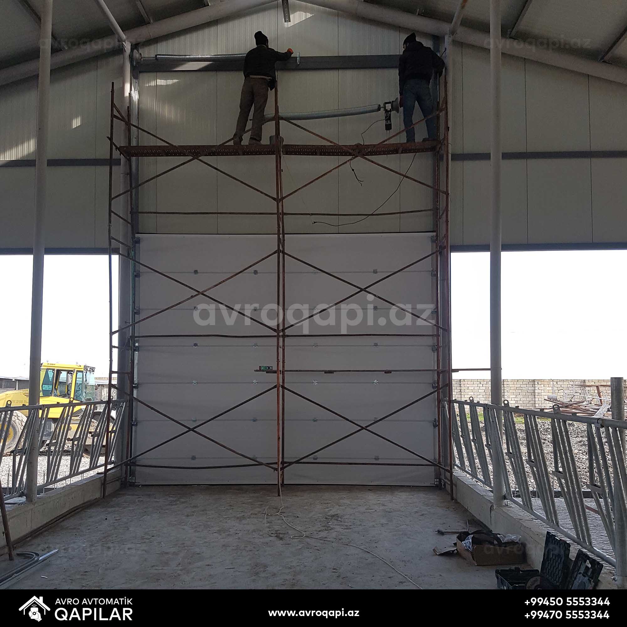 Ağsu Süd Zavodunda quraşdırdığımız Sənaye qapısı.